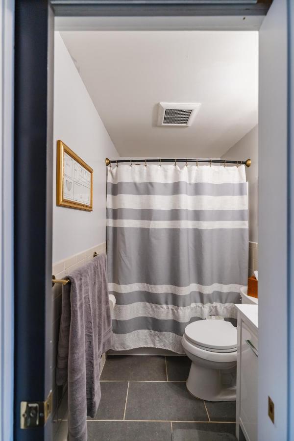 Bedroom In Thoughtfully Decorated East Passyunk Home Philadelphia Ngoại thất bức ảnh