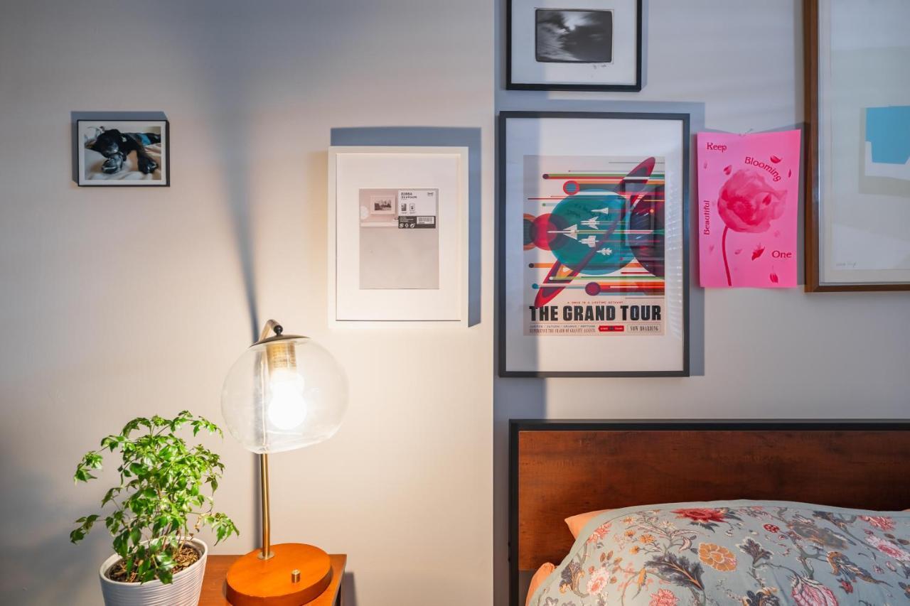 Bedroom In Thoughtfully Decorated East Passyunk Home Philadelphia Ngoại thất bức ảnh